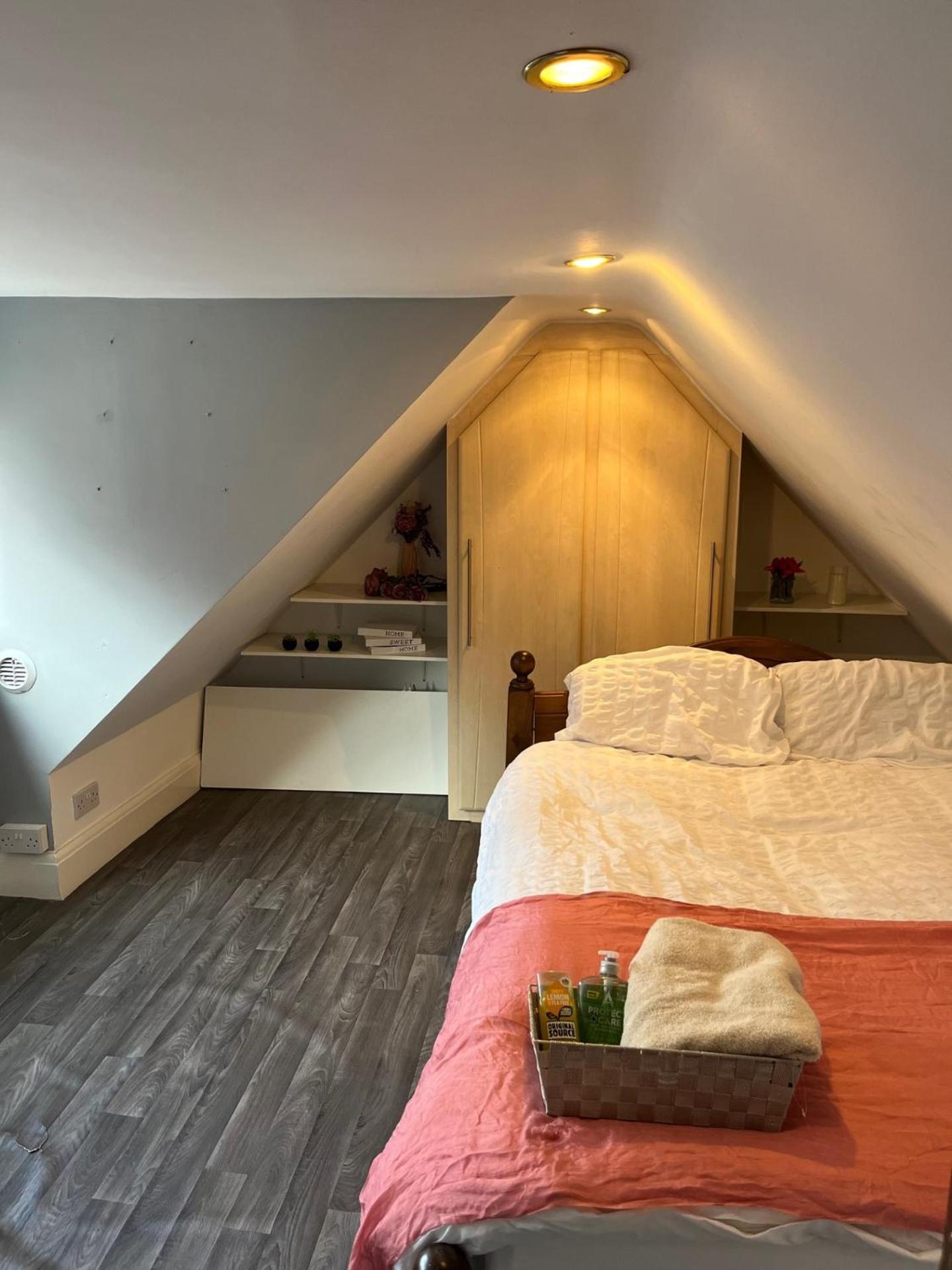 Cozy Room In A Serene House Birmingham Eksteriør bilde